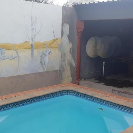 ווינדהוק African Sky Guesthouse מראה חיצוני תמונה