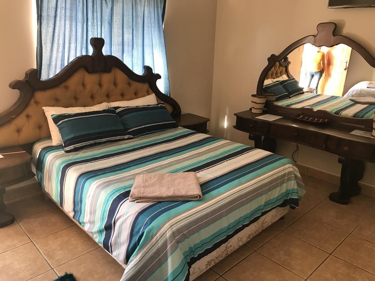 ווינדהוק African Sky Guesthouse מראה חיצוני תמונה