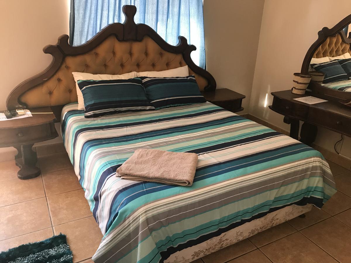 ווינדהוק African Sky Guesthouse מראה חיצוני תמונה